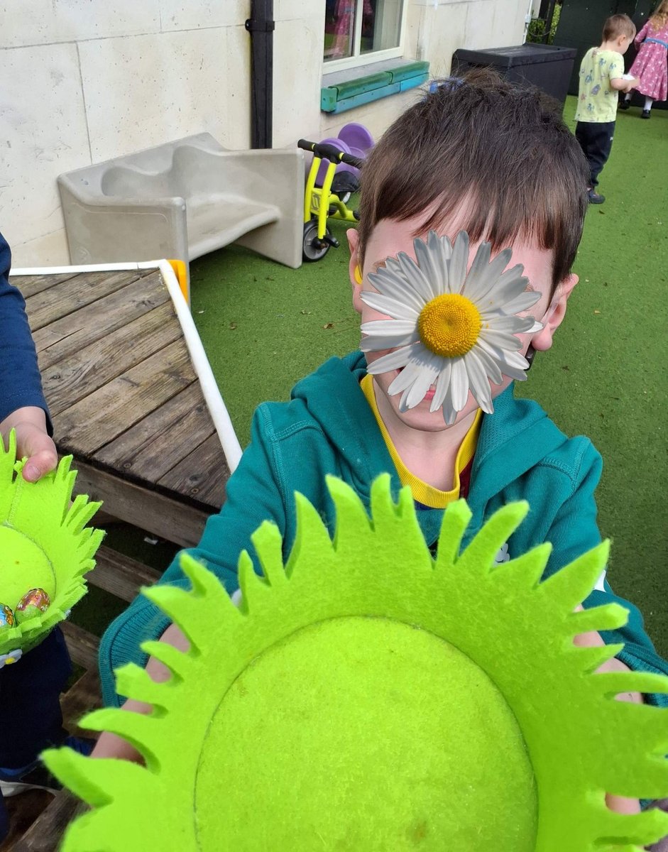 Daisy Chain Montessori Dublin tweet media