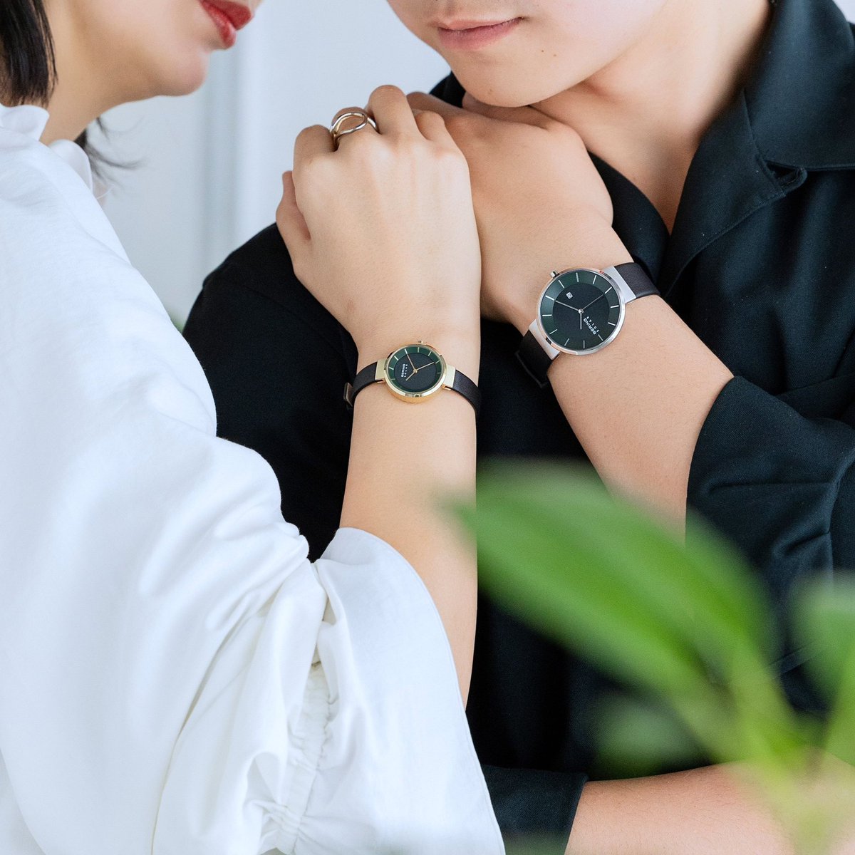 BERING_Japan's tweet photo. 毎年4月22日は、地球環境について考え、行動する記念日「アースデイ」です。

環境先進国デンマークで生まれたBERINGでは、電池廃棄がなく、室内の僅かな光でも充電できるソーラー時計はブランドを象徴する人気シリーズのひとつ。

地球環境に配慮した、エシカルな選択をその手元に。
#earthday https://t.co/X9YsXwk8TJ
