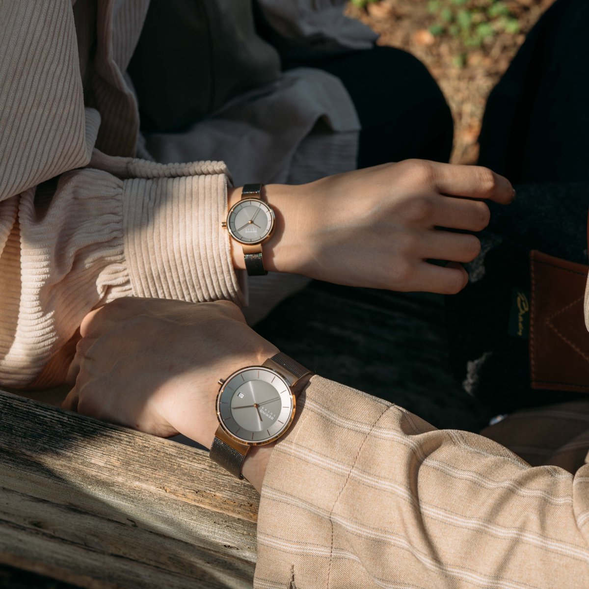 BERING_Japan's tweet photo. 毎年4月22日は、地球環境について考え、行動する記念日「アースデイ」です。

環境先進国デンマークで生まれたBERINGでは、電池廃棄がなく、室内の僅かな光でも充電できるソーラー時計はブランドを象徴する人気シリーズのひとつ。

地球環境に配慮した、エシカルな選択をその手元に。
#earthday https://t.co/X9YsXwk8TJ