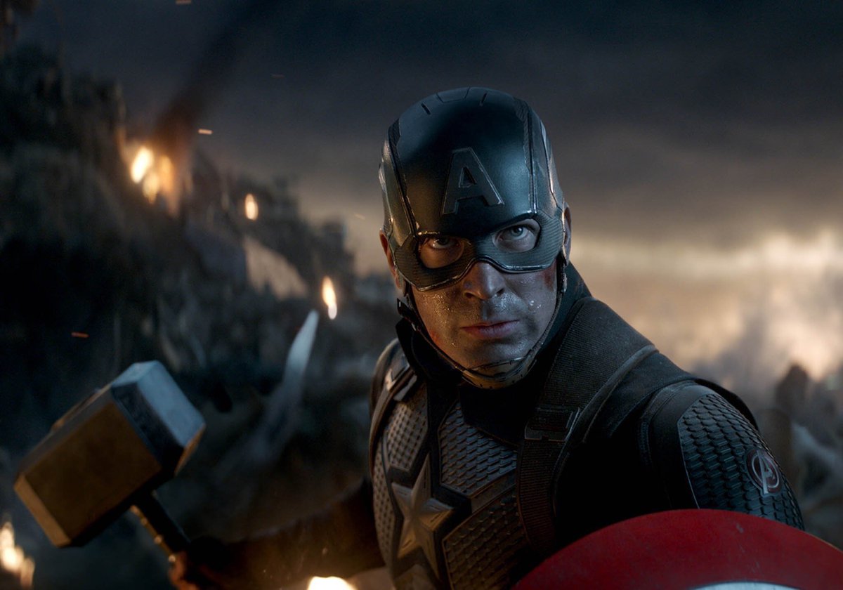 shots_mcu's tweet photo. Chris Evans on watching ‘Avengers: Endgame’ for the first time   

‘When Cap lifts Mjölnir, our theater went absolutely berserk ... In those moments I’m not an actor, or even an adult; I’m a little kid again completely captured by the power and magic that movies can wield’ https://t.co/F3UIUEYtoc