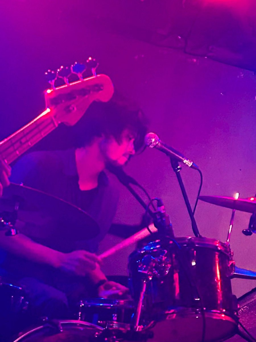 EasternMonkeys's tweet photo. 4月のライブです

・4/9(木) 両国SUNRIZE
・4/16(木) 三軒茶屋 HEAVEN'S DOOR

4月はライブ2本だけですが、精一杯ROCKします！ https://t.co/4TdjKySTrb