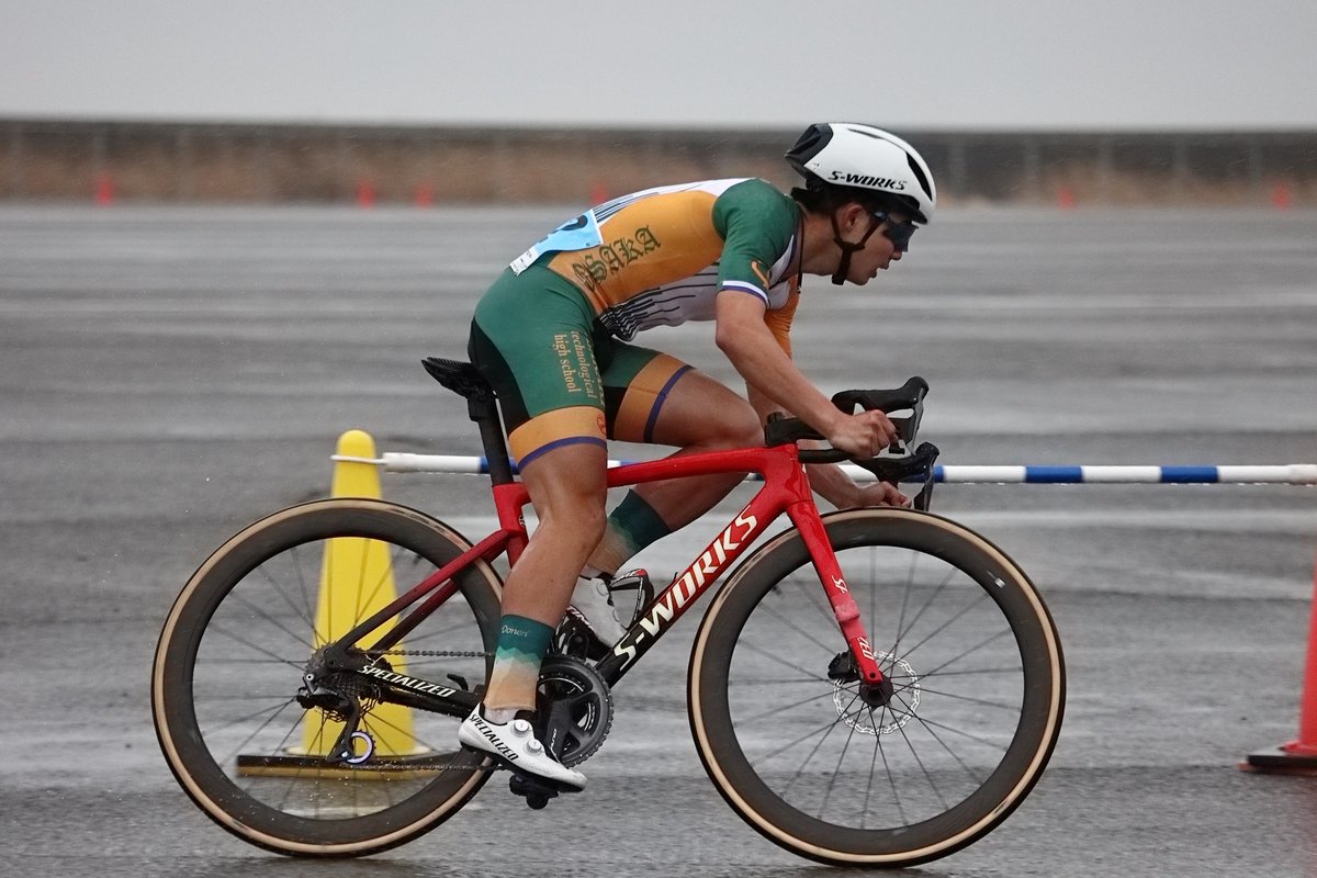 あきひこ tweet media