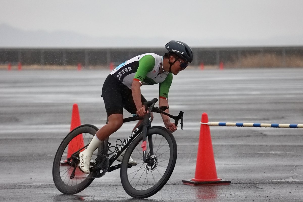 あきひこ tweet media