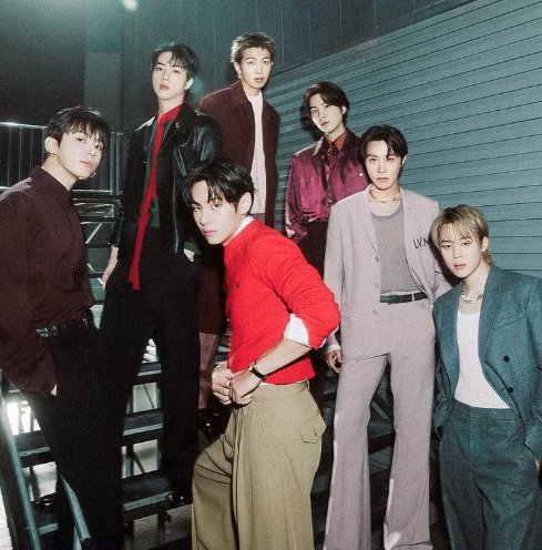 About Music tweet media