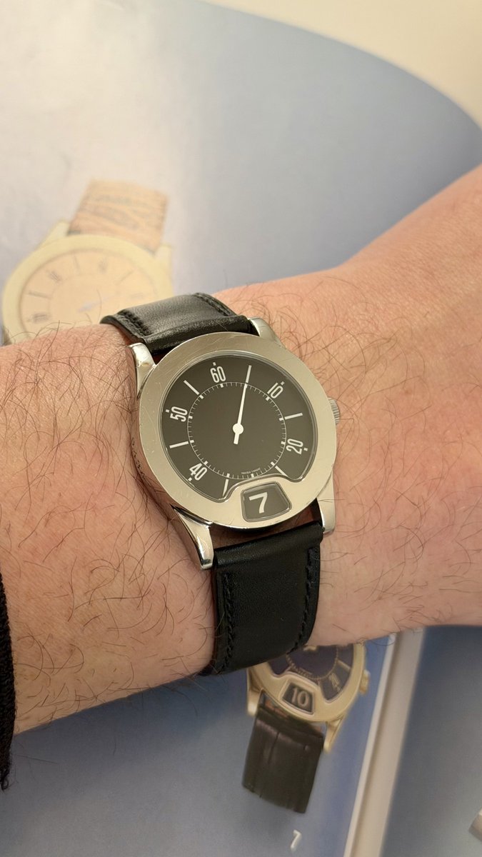 PetiteHorloge tweet media