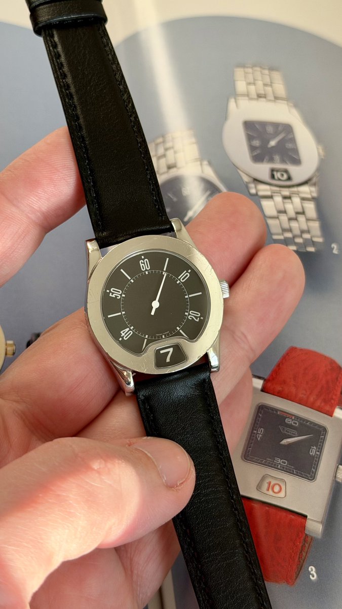 PetiteHorloge tweet media