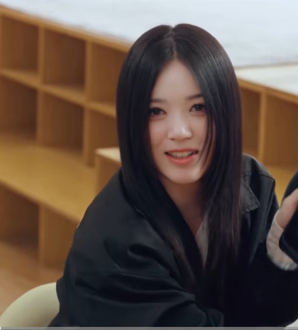 sawakocoo's tweet photo. 웨이브를 하든 앞머리를 내리든 생머리 코코가 내 최애 https://t.co/sZqM4ddUjV