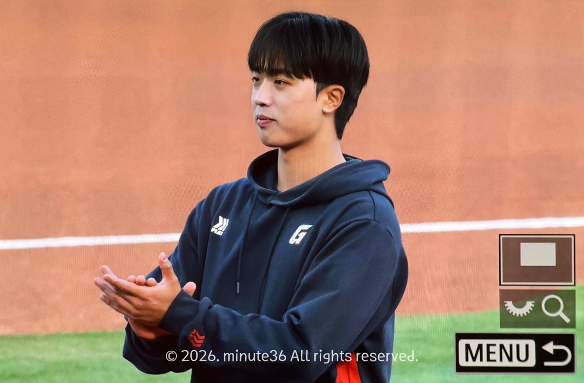 미닛 tweet media