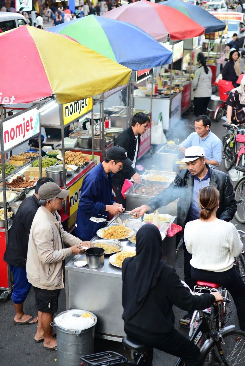 Nomjet_'s tweet photo. 🚀 NomJet is launching in Manchester!

We are currently looking for:

🍽️ Restaurants &amp; Food Vendors
👩‍🍳 Home Chefs
🚴‍♂️ Delivery Riders

Join us and be part of a growing food delivery platform.

📩 Contact: Hello@nomjet.co.uk https://t.co/ciuwyYZqDi