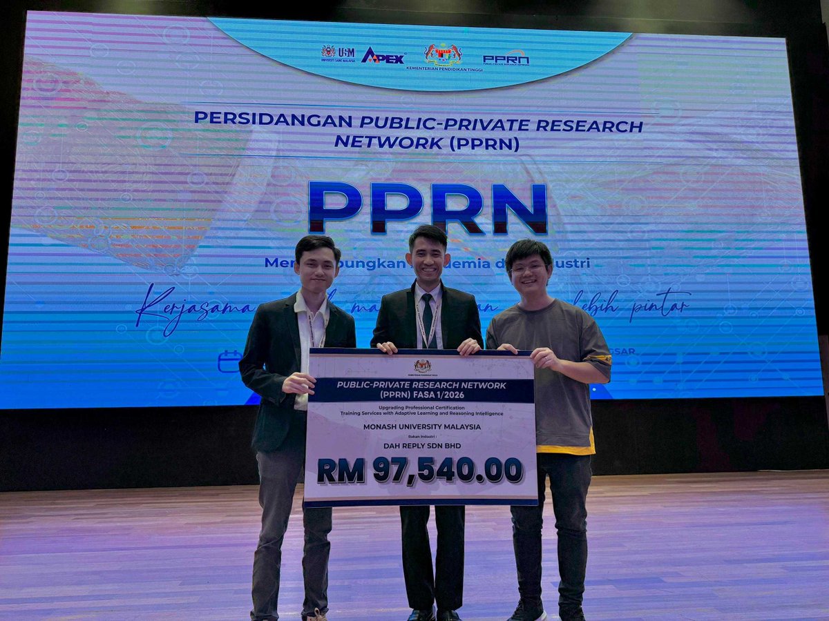 DahReplyAI's tweet image. Excited to announce that DahReply has received a PPRN grant, in collaboration with Monash University Malaysia, to build an adaptive AI learning system for professional certification training!

#AI #AdaptiveLearning #ProfessionalCertification #PPRN #MonashUniversityMalaysia