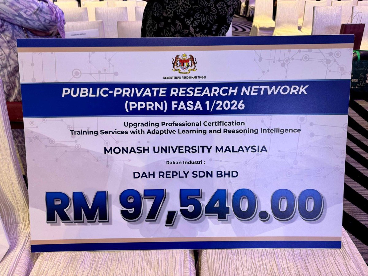 DahReplyAI's tweet image. Excited to announce that DahReply has received a PPRN grant, in collaboration with Monash University Malaysia, to build an adaptive AI learning system for professional certification training!

#AI #AdaptiveLearning #ProfessionalCertification #PPRN #MonashUniversityMalaysia
