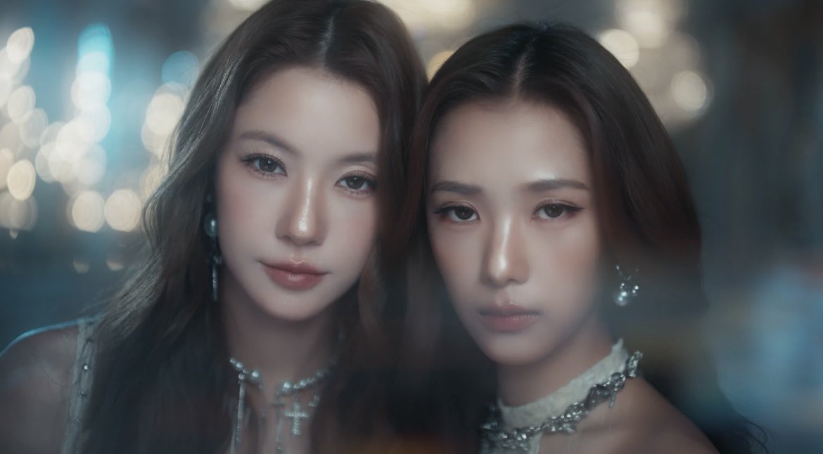 JANE.STELLA tweet media