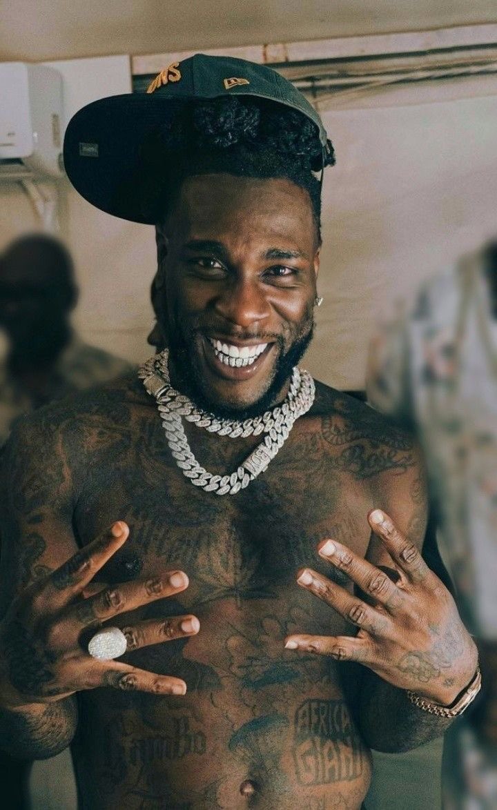 Peace Ighodaro💛 tweet media