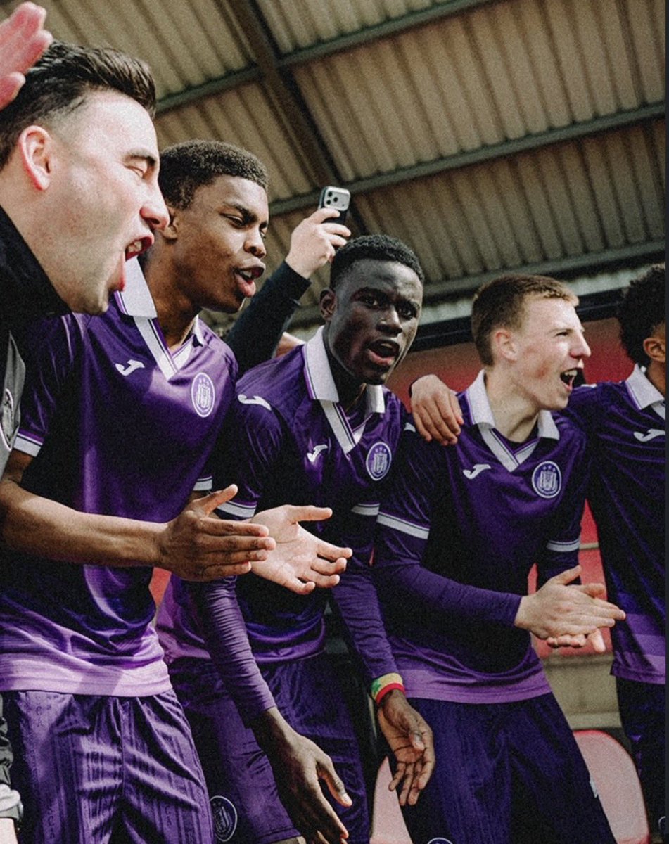 Signal Foot BE tweet media