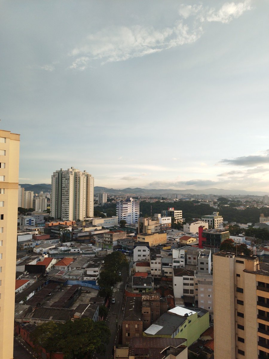 Ivan73Ferre's tweet photo. #bdsp  @mpereiratv90  - Guarulhos , Jd Zaira o sol já apareceu porém ventinho gelado , Ivan de Guarulhos https://t.co/mkYTK72RJr