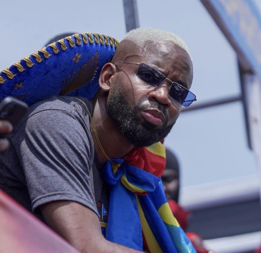 🟢⚪️🚨 Ángel Haro confirma una SANCIÓN a Cedric Bakambu tras estar una semana de más con El Congo:

❗️ “No me está gustando nada la situación del jugador”

❗️ “Hay que tener más seriedad”

❗️ “Tenemos un código de disciplina que HABRÁ QUE APLICAR”

<a href="/elchiringuitotv/">El Chiringuito TV</a> #RealBetis