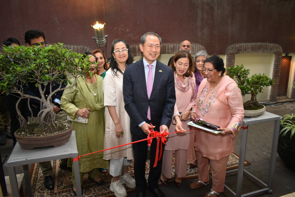 JapaninPak tweet picture