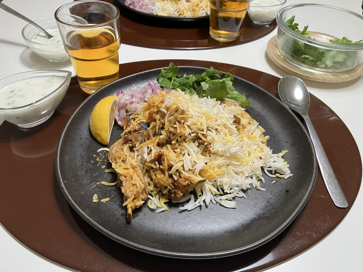 しずる@あっきー tweet media