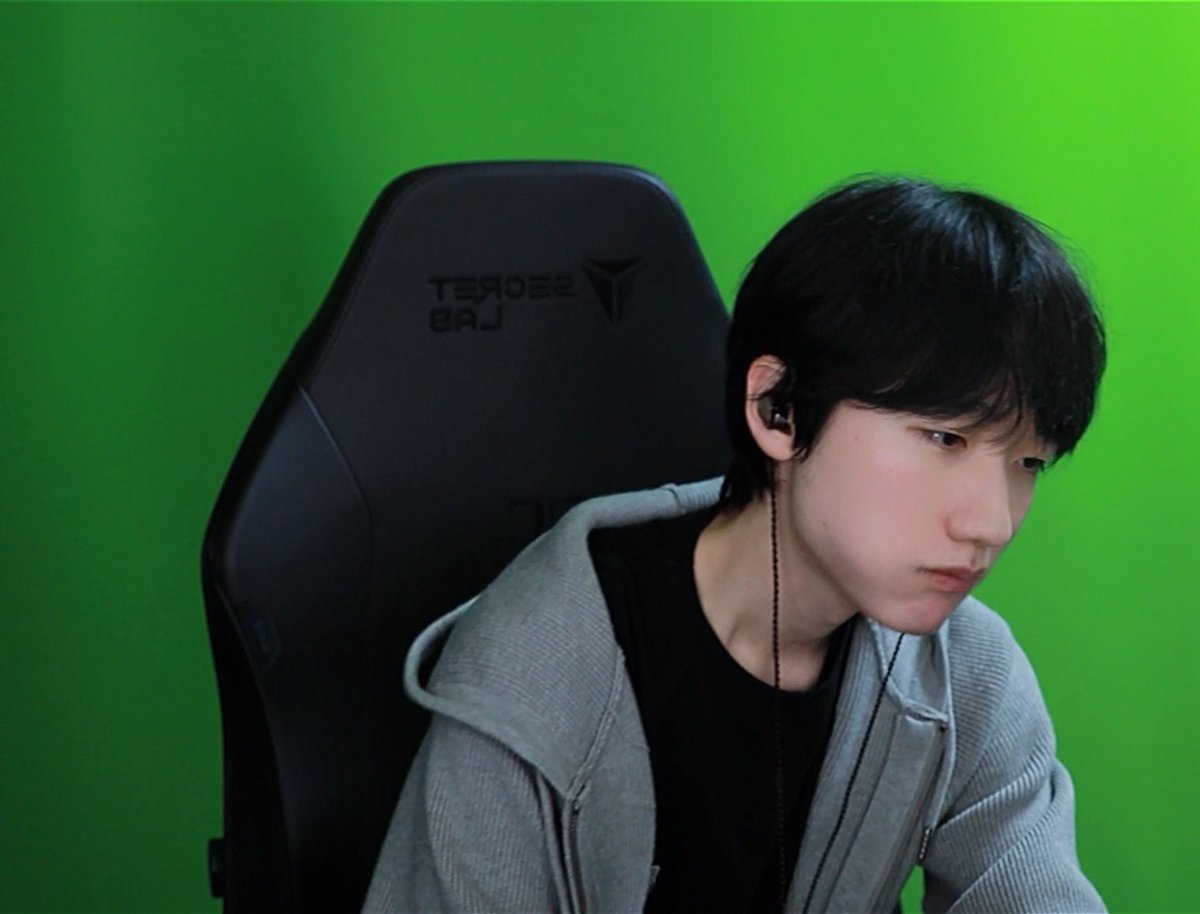 icy_sparkling's tweet image. 왕하~🩶

“여러분….롤 해요~ 롤 합니다~”

#Peanut #피넛 #한왕호