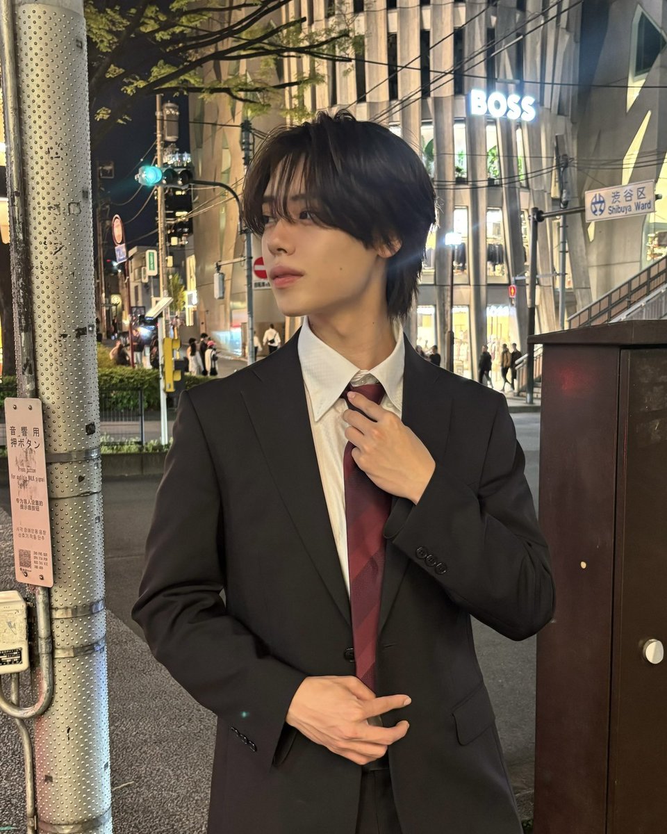 あきひさ tweet media