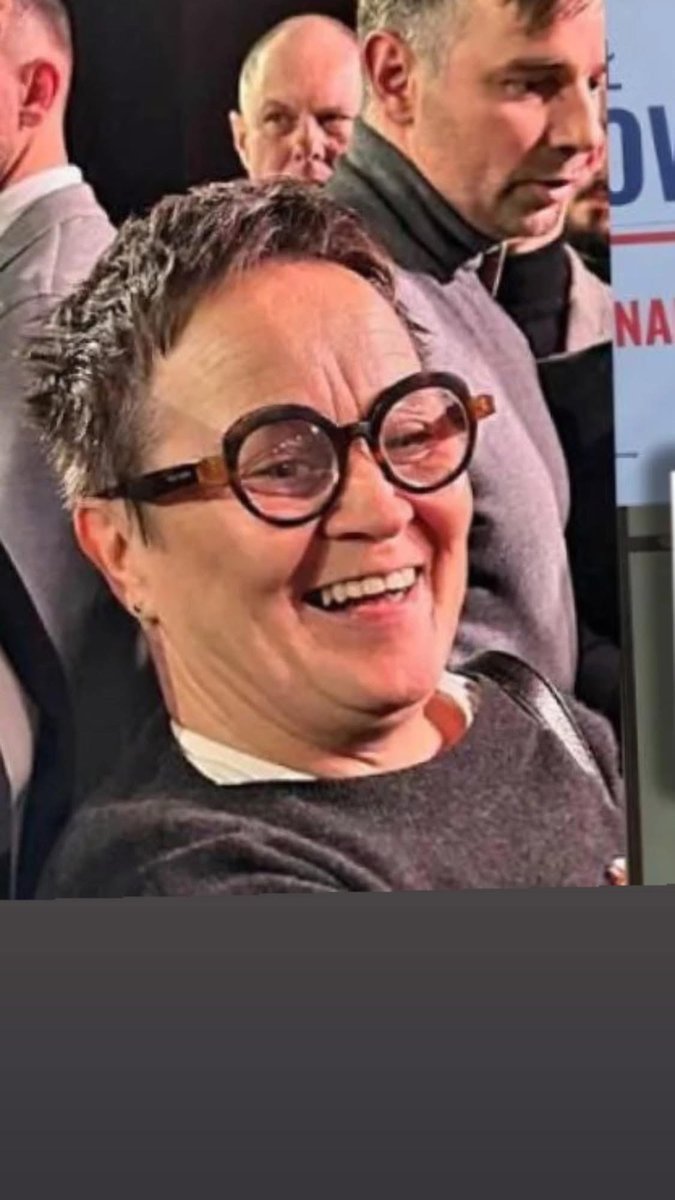 joannappp tweet media