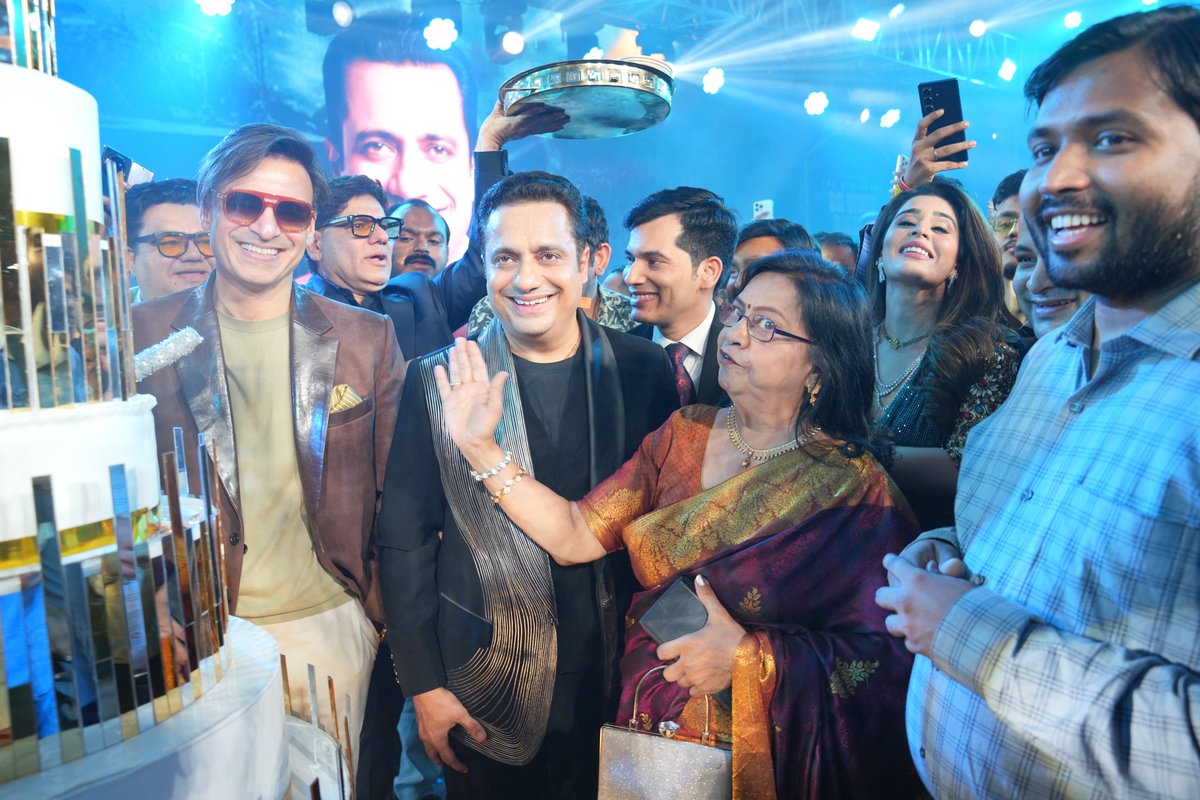 Dr. Vivek Bindra tweet media