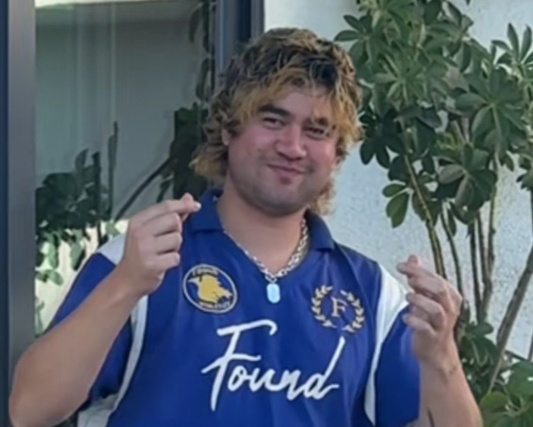 CALXDARLING_'s tweet image. 𐙚⊹ ࣪  calum being in his cute / aegyo era 🥰 ⊹♡

#5SOS #CALUMHOOD