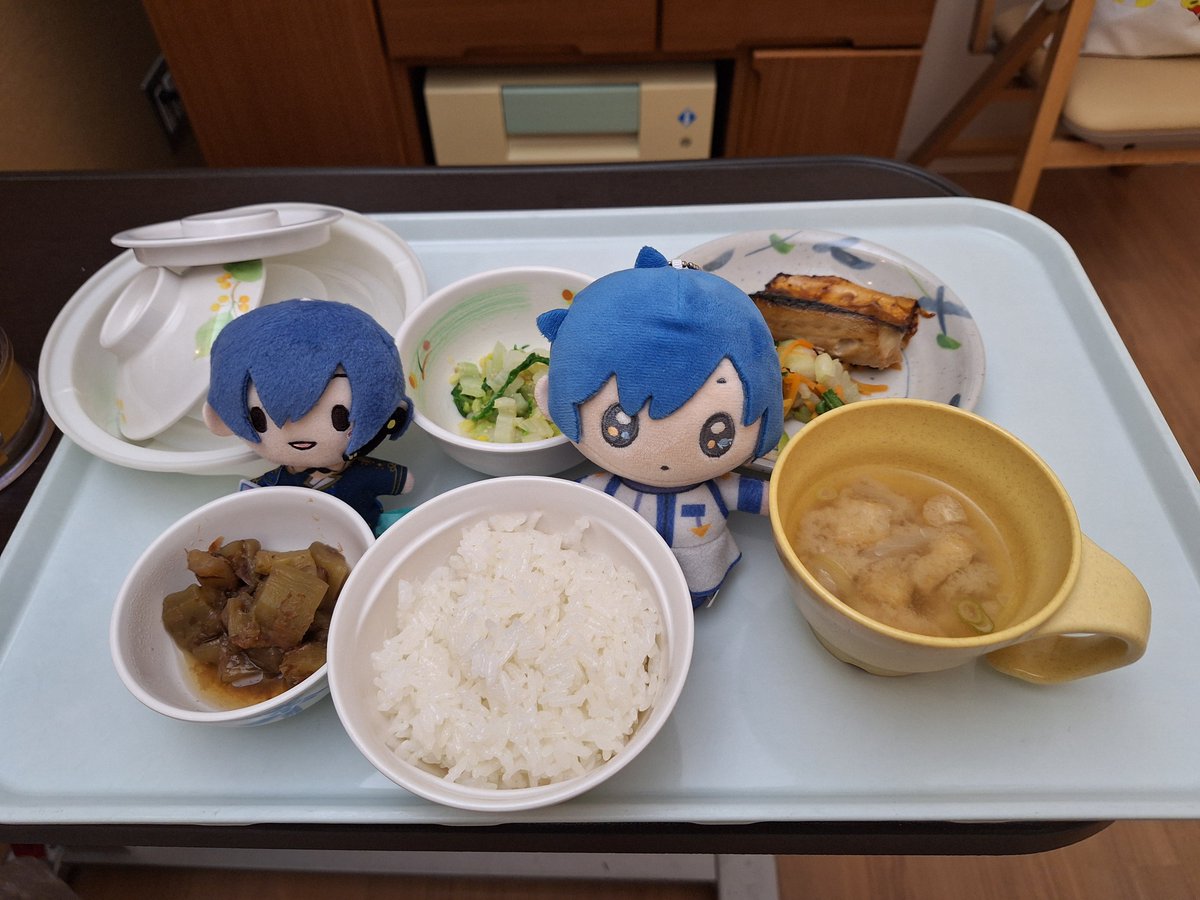 law_cha_slime's tweet photo. あ
再び入院＆手術
で、無事に退院しております(￣▽￣;)
20日まではシャワーのみで入浴禁止なんだよおおぉ
寒いて:(_;´꒳`;):_ https://t.co/S9xwRJL0M7