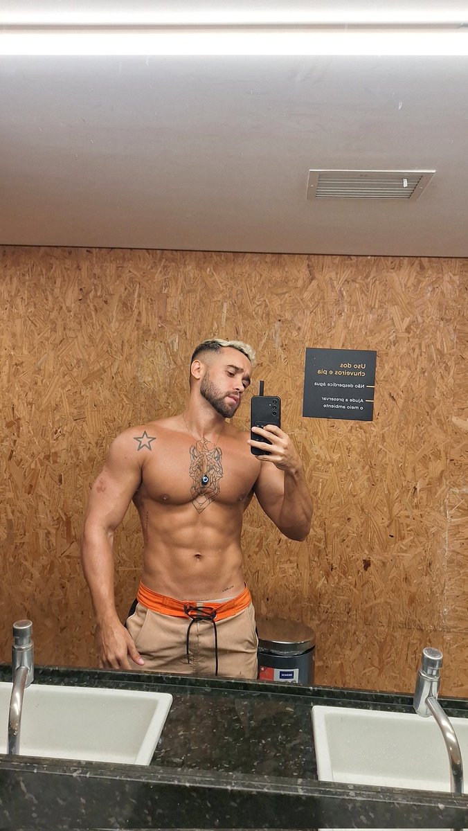 Douglas Andolfi tweet media