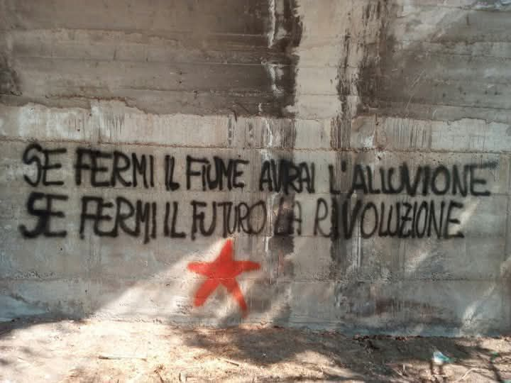 Antifa_Ultras tweet media