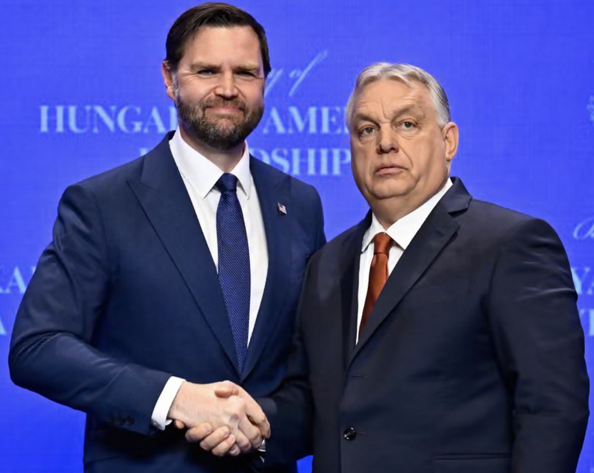 Ecrins🇫🇷 🇪🇺🗻🧗🏿‍♀️ tweet media