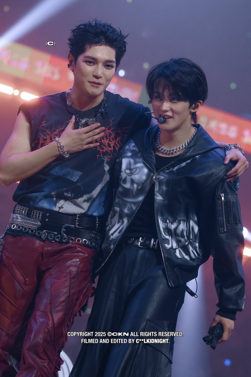 kitkattyong_95's tweet photo. Mark, thank you for being a perfect partner for Taeyong. MarkYong's appearance amazed everyone to the point you guys were called SM's best rappers right when you just debuted. Years pass by and the chemistry grows bigger. You guys' adlibs truly legendary

#ThankYouNCTMARK https://t.co/MD1DUwhctD