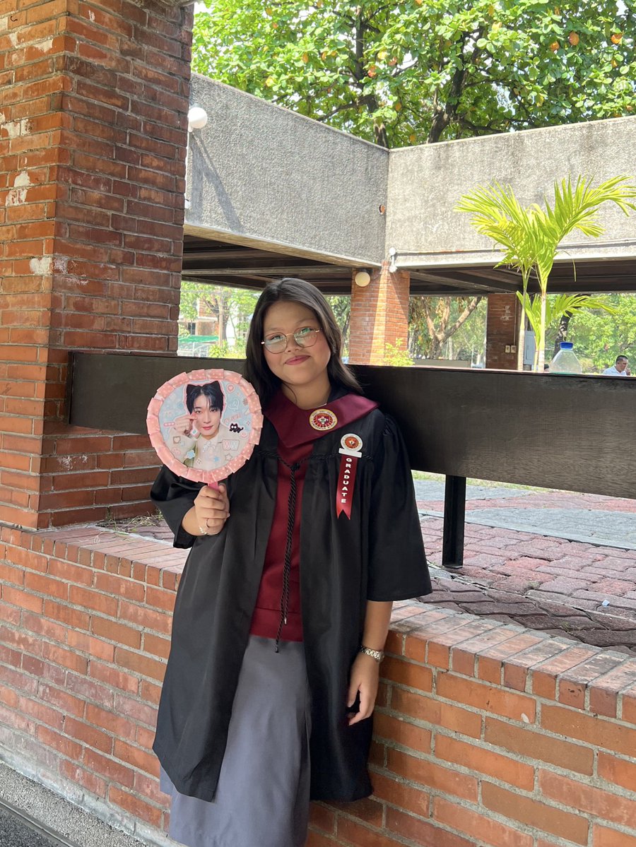 rie ☺️ tweet media