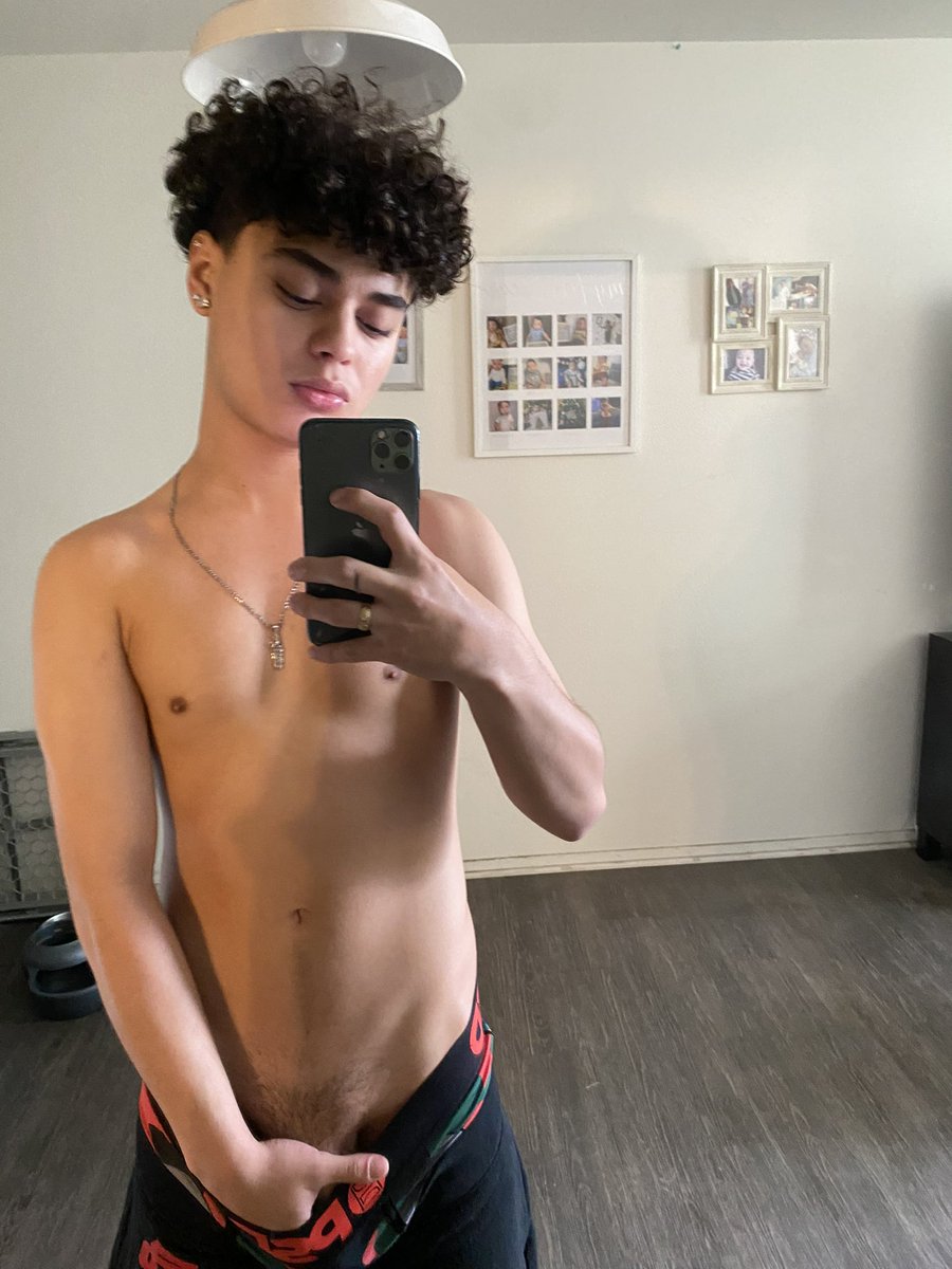 thatwinkuwant's tweet photo. oldie but a goodie 😋 https://t.co/A11Aji8dQn
