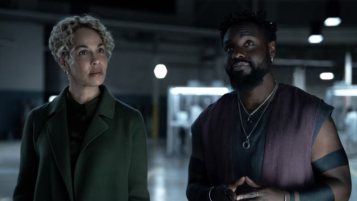 screenrant's tweet image. #AppleTV has officially announced #DarkMatter will be returning for season 2 on August 28. 👀

Read More: bit.ly/4t85dqI