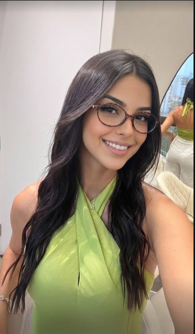 nutrianne22's tweet image. Construindo o futuro que a gente acredita, um dia de cada vez. 🇧🇷 O trabalho dignifica e a dedicação transforma a nossa nação. Orgulho de ser brasileira e de lutar pelo nosso progresso! #TrabalhoDigno #Patriota #Brasil #bolsonaro #FlavioPresidente