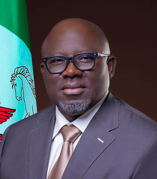 📌 BREAKING: Delta State Unveils "MORE Special Allowance" for Doctors 🇳🇬🩺

While the national health sector faces acute failure, Delta State Governor, Rt. Hon. Sheriff Oborevwori, has approved a landmark welfare package to curb the "Japa" brain drain.

The Commissioner for
