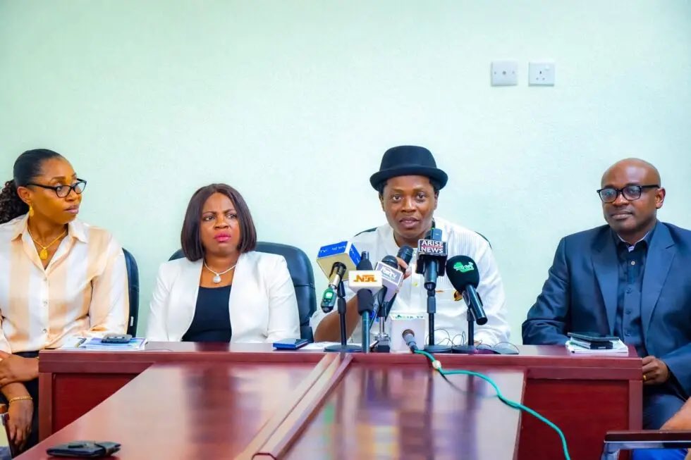Medzonetv's tweet photo. 📌 BREAKING: Delta State Unveils "MORE Special Allowance" for Doctors 🇳🇬🩺

While the national health sector faces acute failure, Delta State Governor, Rt. Hon. Sheriff Oborevwori, has approved a landmark welfare package to curb the "Japa" brain drain.

The Commissioner for Health, Dr. Joseph Onojaeme, has released the full details of this strategic intervention.

The Financial Breakdown:
• For Medical Officers (Entry Level 13): A monthly salary jump from N370,000 to N570,000.

• Effective Date: This package takes effect from the end of this month (April 2026). 🗓️💸

• The "MORE" Special Allowance: An additional N200,000 monthly, approved as completely tax-free. 

• For House Officers: A N100,000 tax-free allowance, bringing their monthly take-home to over N350,000. 

The Commissioner stated that this package addresses all current demands of doctors in the state. The goal is for Delta State to remain a "strike-free" zone while the rest of the country is at a standstill.