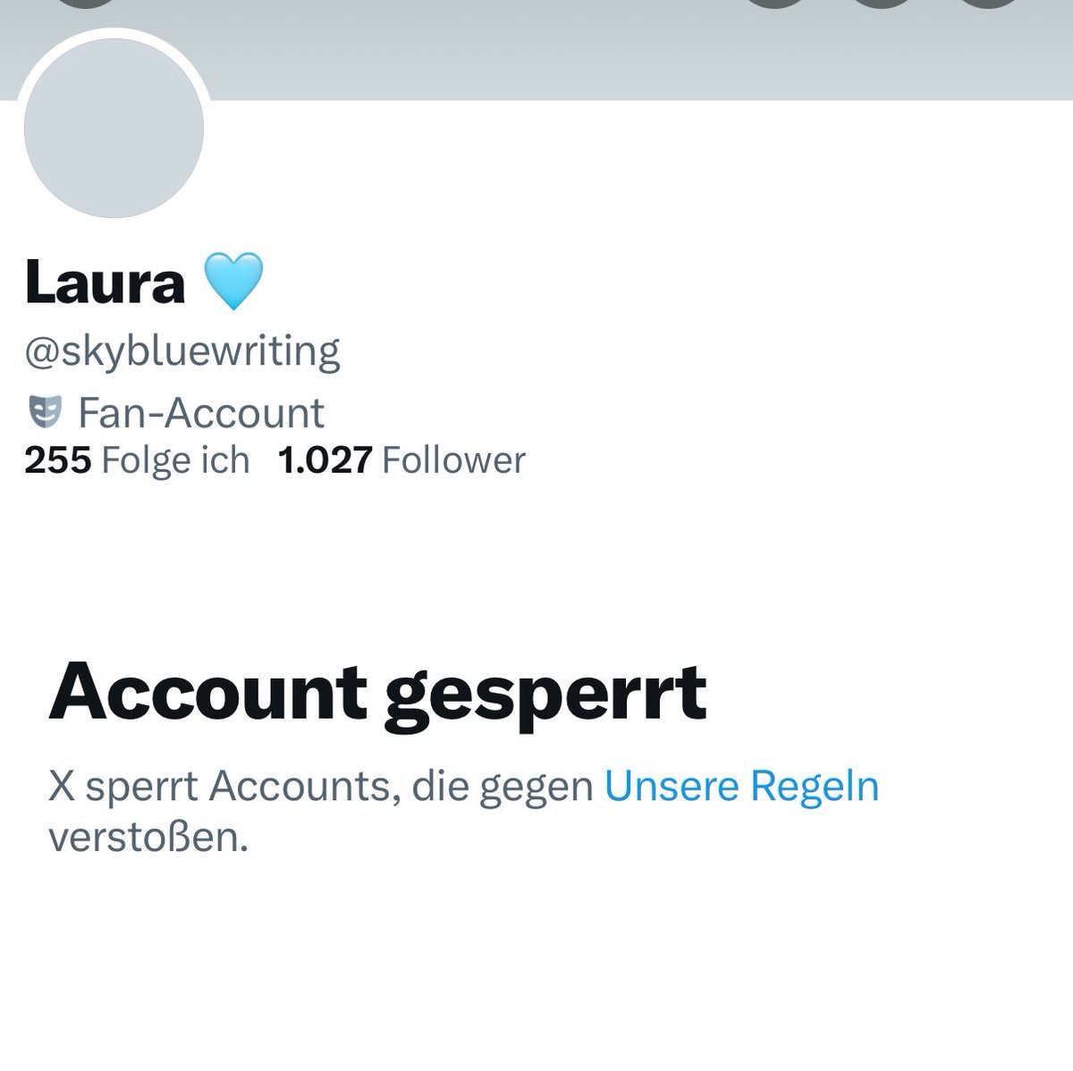 Laura 🩵 tweet media