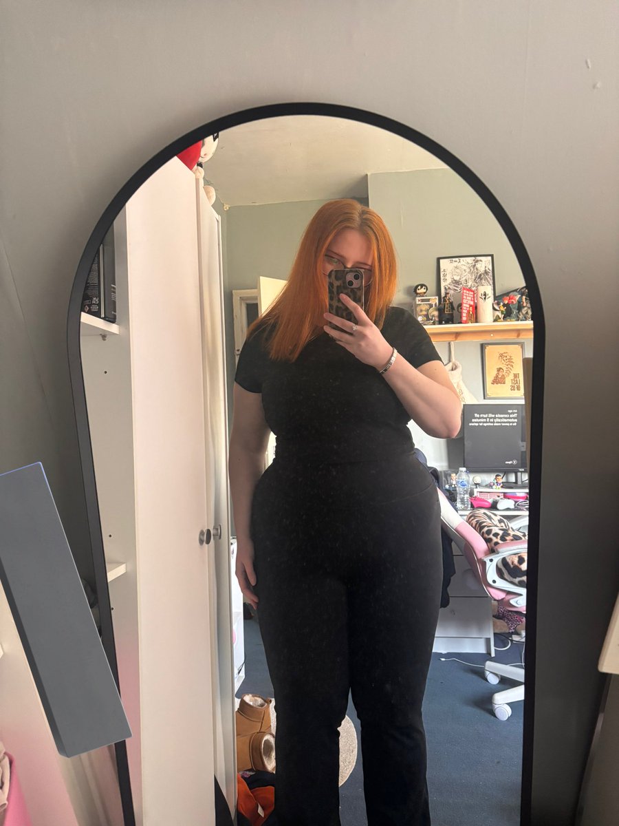 chloe is in da pitt tweet media