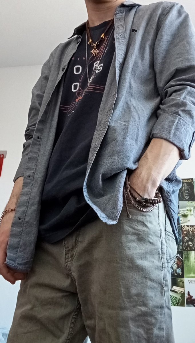 hawkeyeceo's tweet image. this is kate and clint’s outfit styles to #me