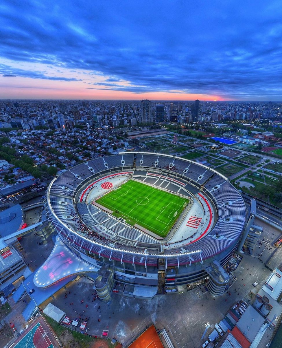 City Lights tweet media