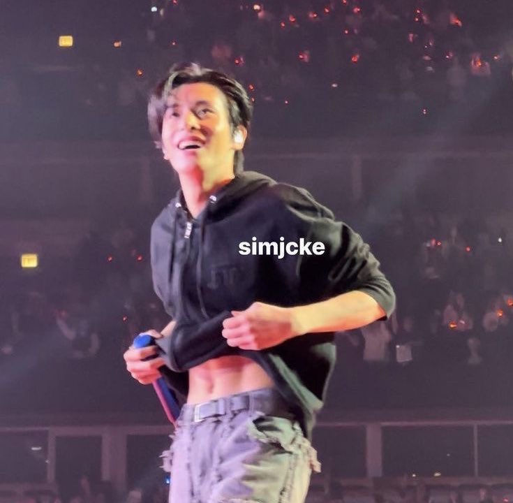 ⭐️🦮 tweet media