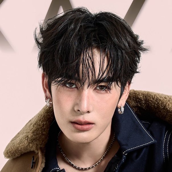 Laura 🩵 tweet media