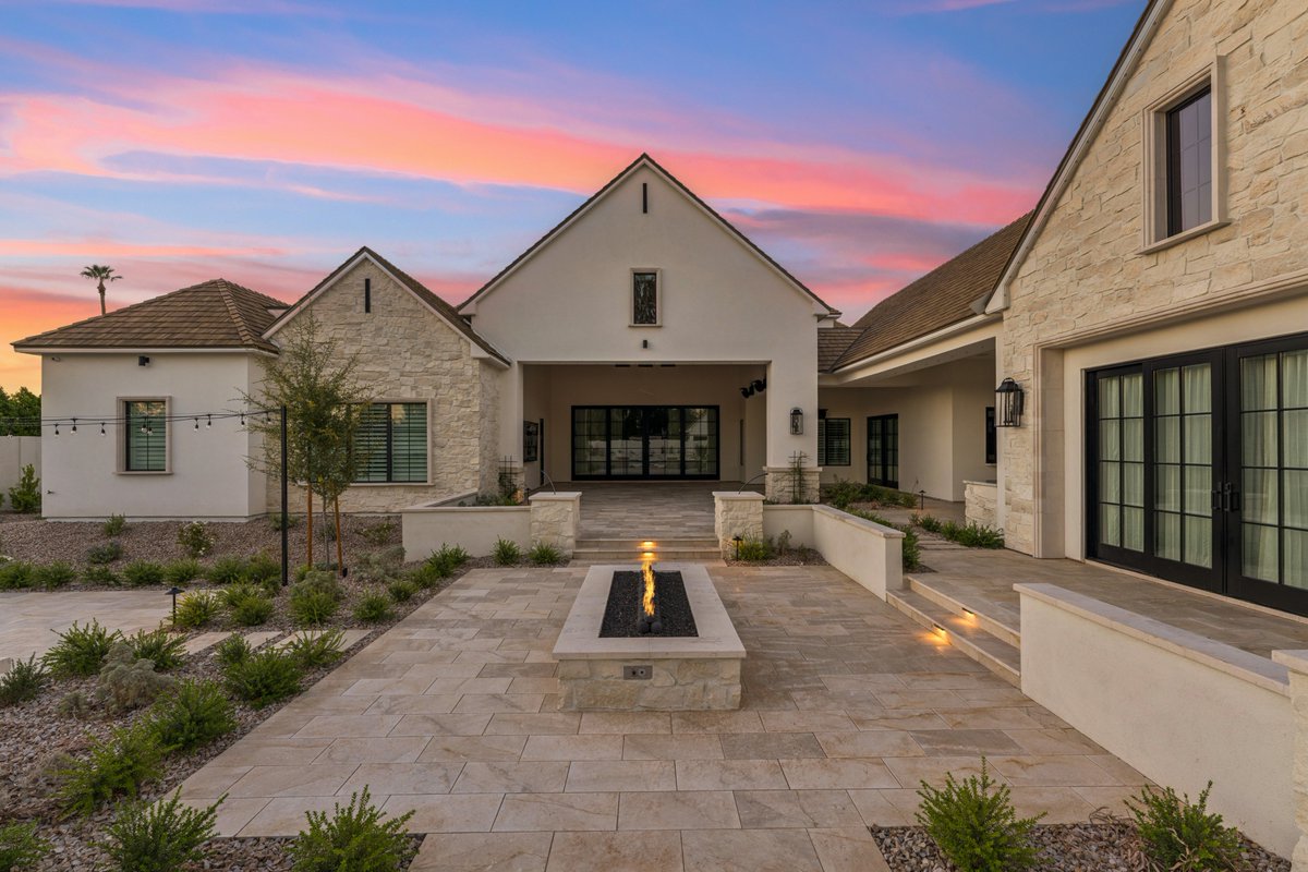 Brava Roof Tile tweet media