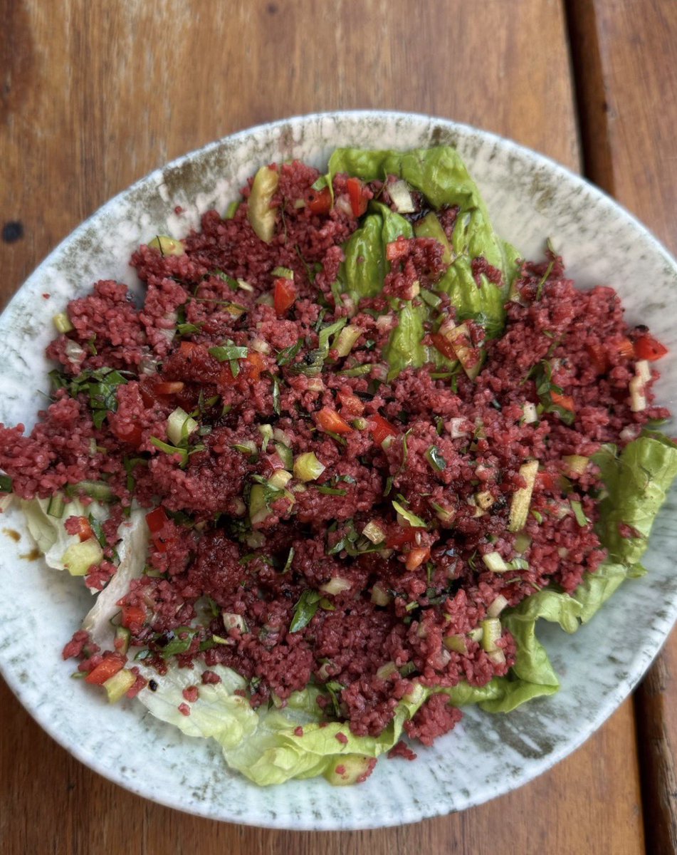 baciziplatan tweet media