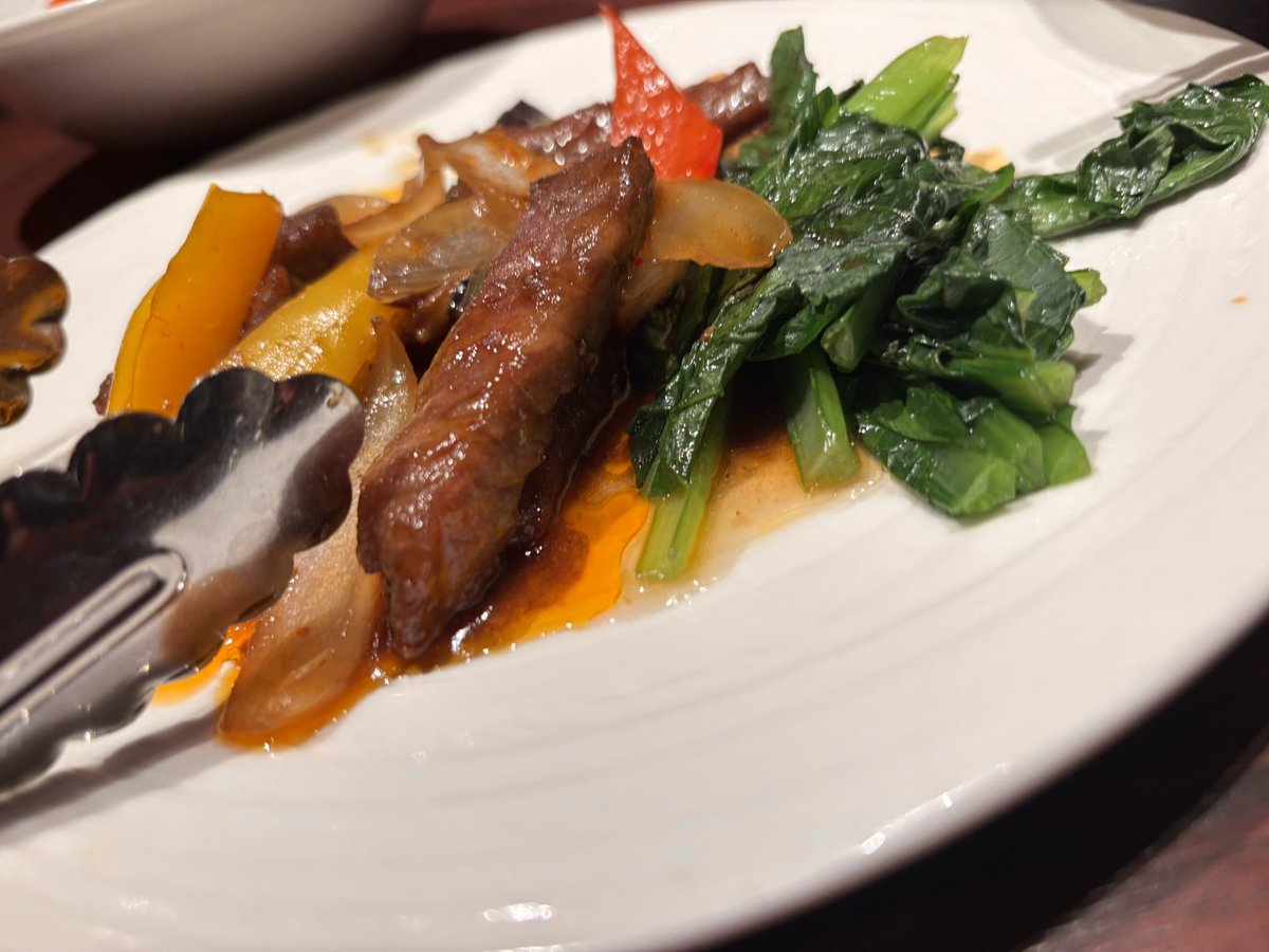 中央エフエムの小松オーナーと会食でした🥢なんだかんだでもう14年の付き合いになります🎧このあと二次会はもちろん『みんなのBar銀座』でした🍷貴重な時間をありがとうございました！楽しかったです！！ほんとに朝から晩までザギンでしたー！！