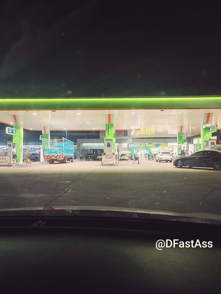 ชายแท้ เน้นแนวตื่นเต้น tweet media