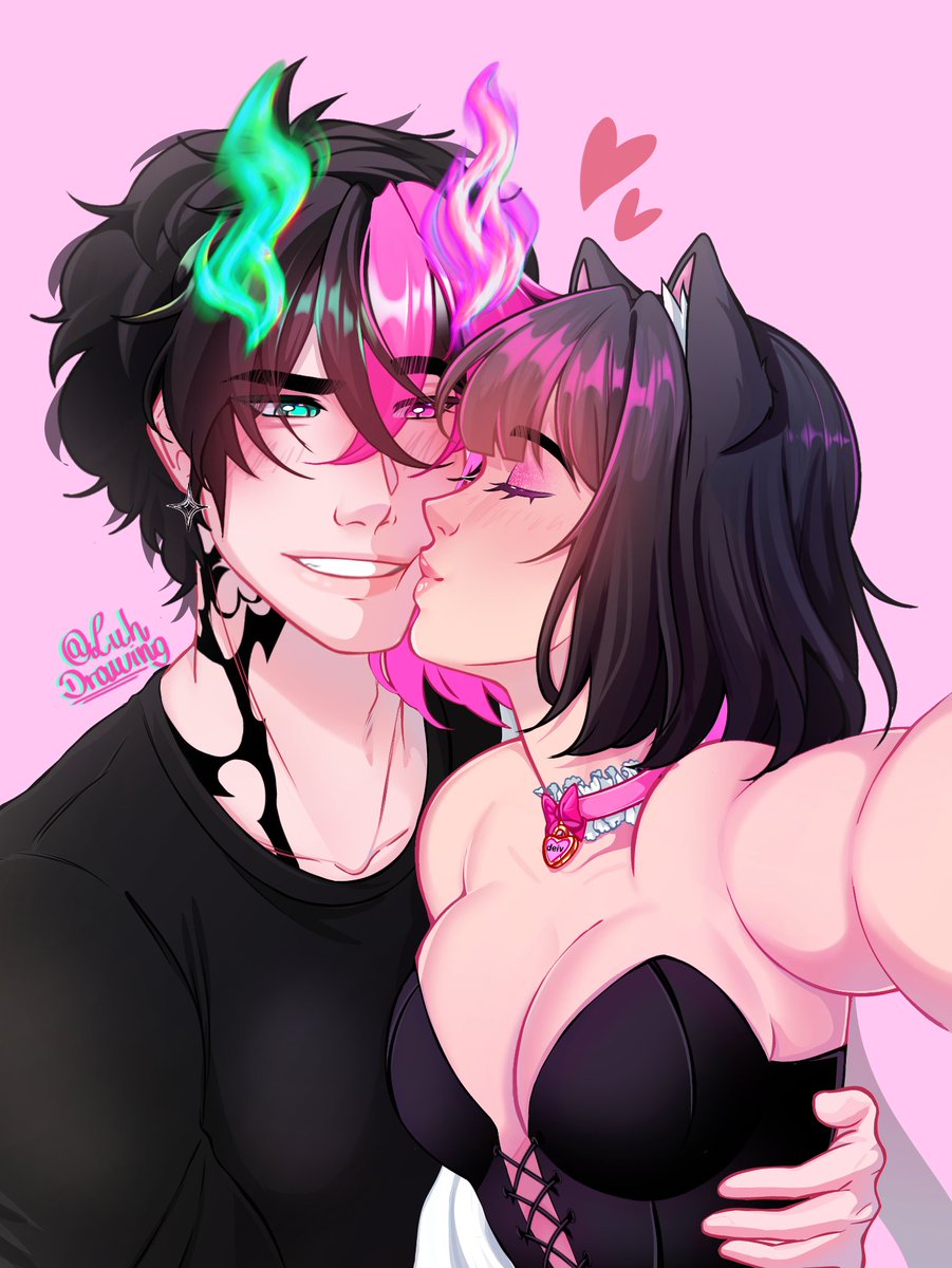deivVT's tweet photo. Happy birthday pra mim!!!
Obrigado pelo presente meu amor, te amo @MyaVT__ ❤️🫶. https://t.co/8ZbUeulVfj
