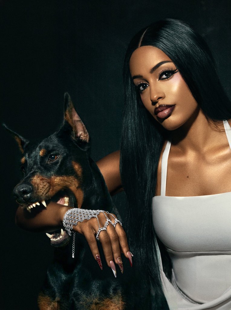 maga envulanza tweet media